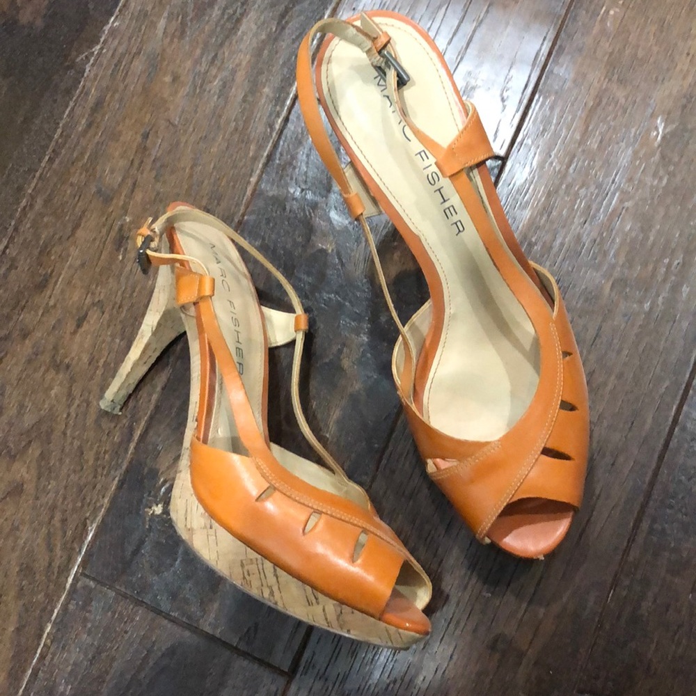Marc Fisher platform heel